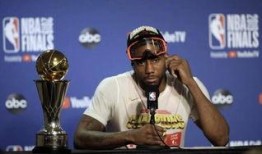 沃神最新爆料小卡,沃神曝惊人内幕，揭秘下家之谜！”