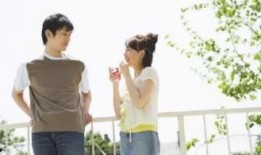 圈内人爆料初遇夫妇,圈内爆料揭开甜蜜爱情背后的故事