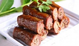 吃鸭脖的小姐爆料视频,吃鸭脖小姐爆料视频背后的惊人真相