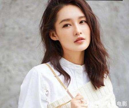 娱乐吃瓜君李沁是谁,娱乐圈的清新“吃瓜”女神